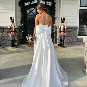 Sherri Hill prom/wedding size2